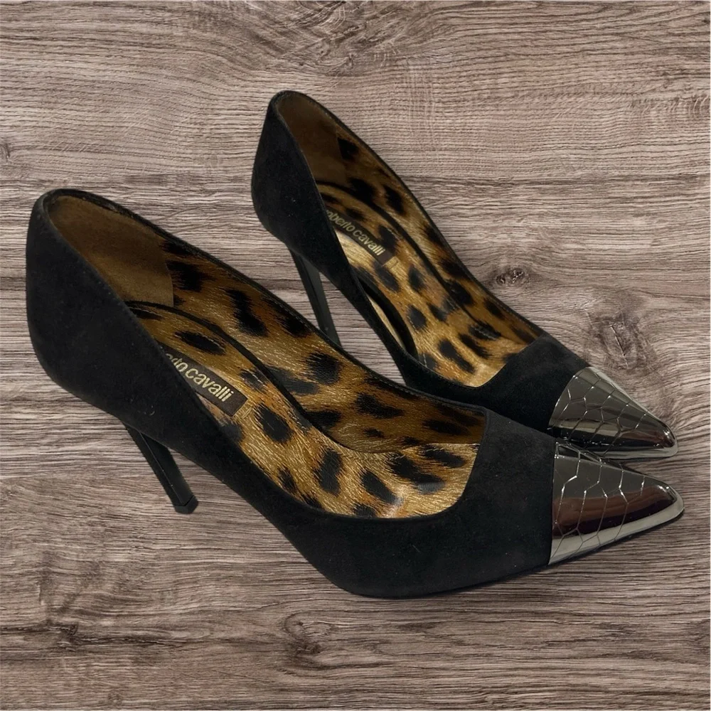 Roberto Cavalli Black Leather Metal Cap Toe Pumps Size 7 Black and Silver - Picture 1 of 9
